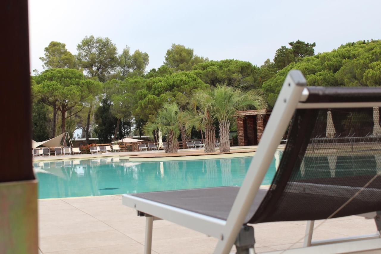 Camping Campo Dei Fiori - Glamping4All Vada Exterior photo