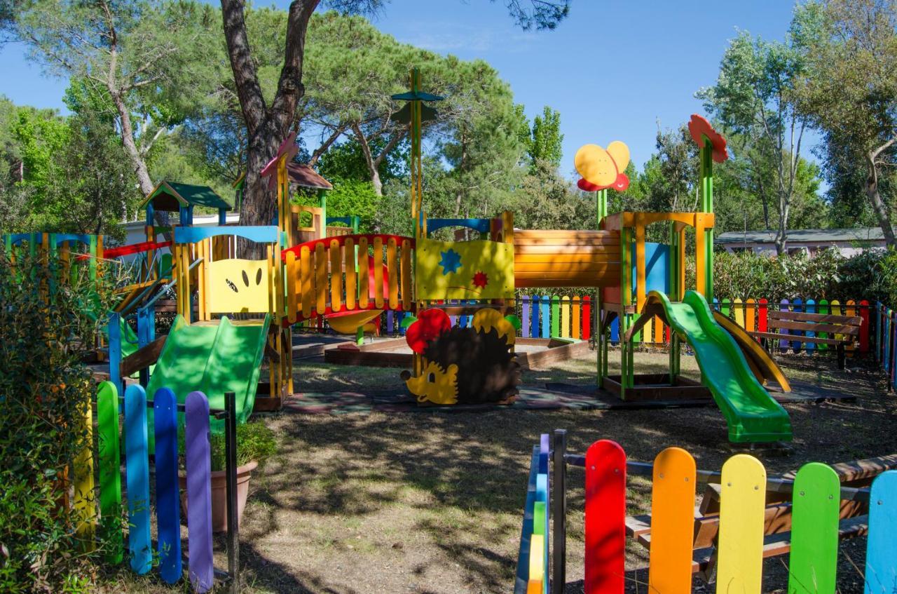 Camping Campo Dei Fiori - Glamping4All Vada Exterior photo
